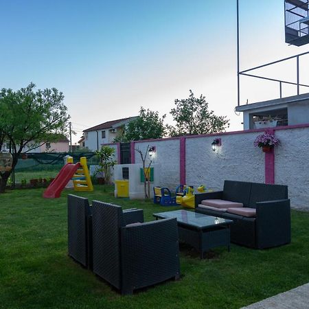 פודגוריצה Apartman Mona מראה חיצוני תמונה