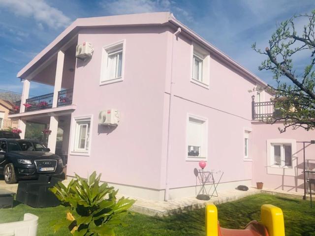 פודגוריצה Apartman Mona מראה חיצוני תמונה