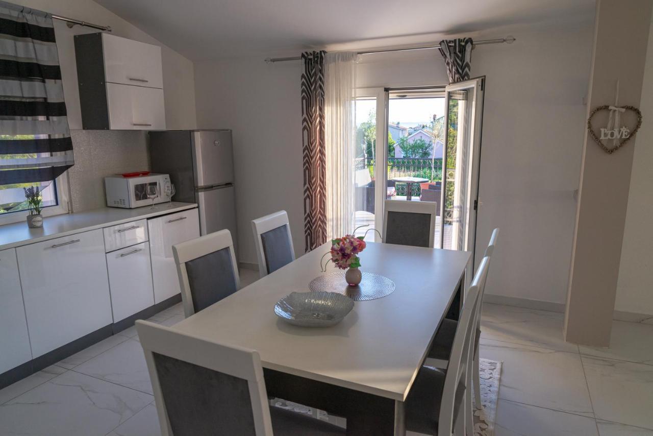 פודגוריצה Apartman Mona מראה חיצוני תמונה