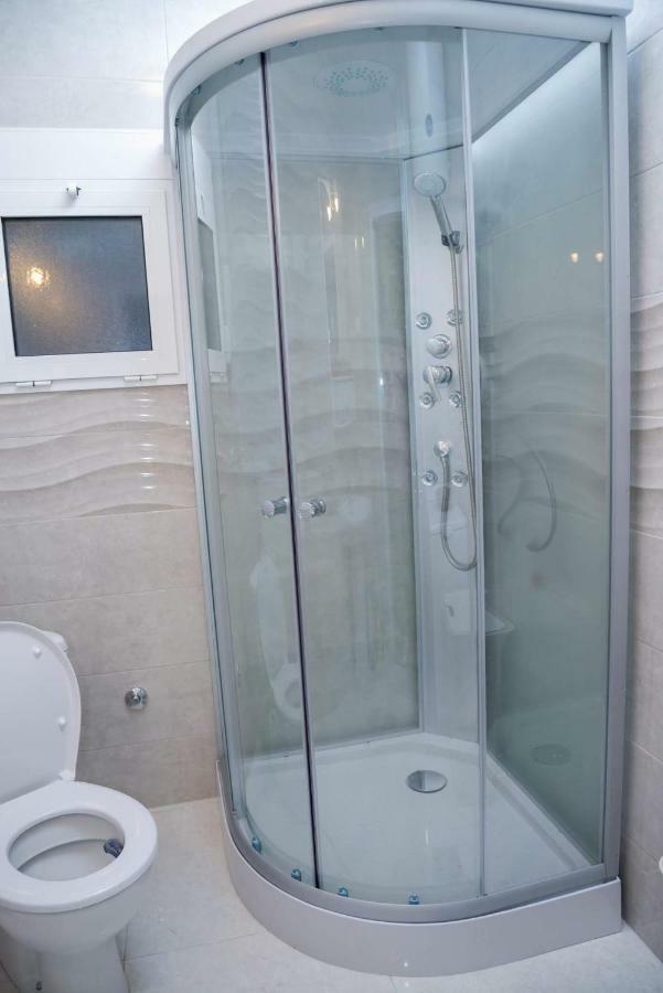 פודגוריצה Apartman Mona מראה חיצוני תמונה