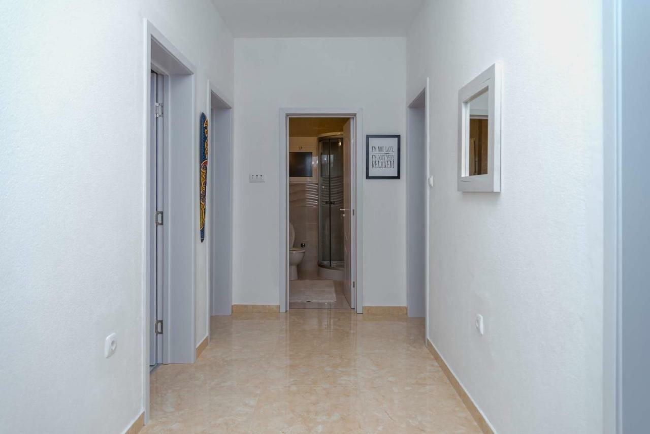 פודגוריצה Apartman Mona מראה חיצוני תמונה